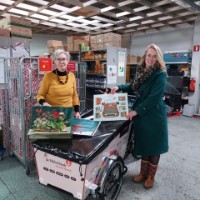BiebTassen van Bibliotheek IJmond Noord worden gedoneerd aan de Voedselbank